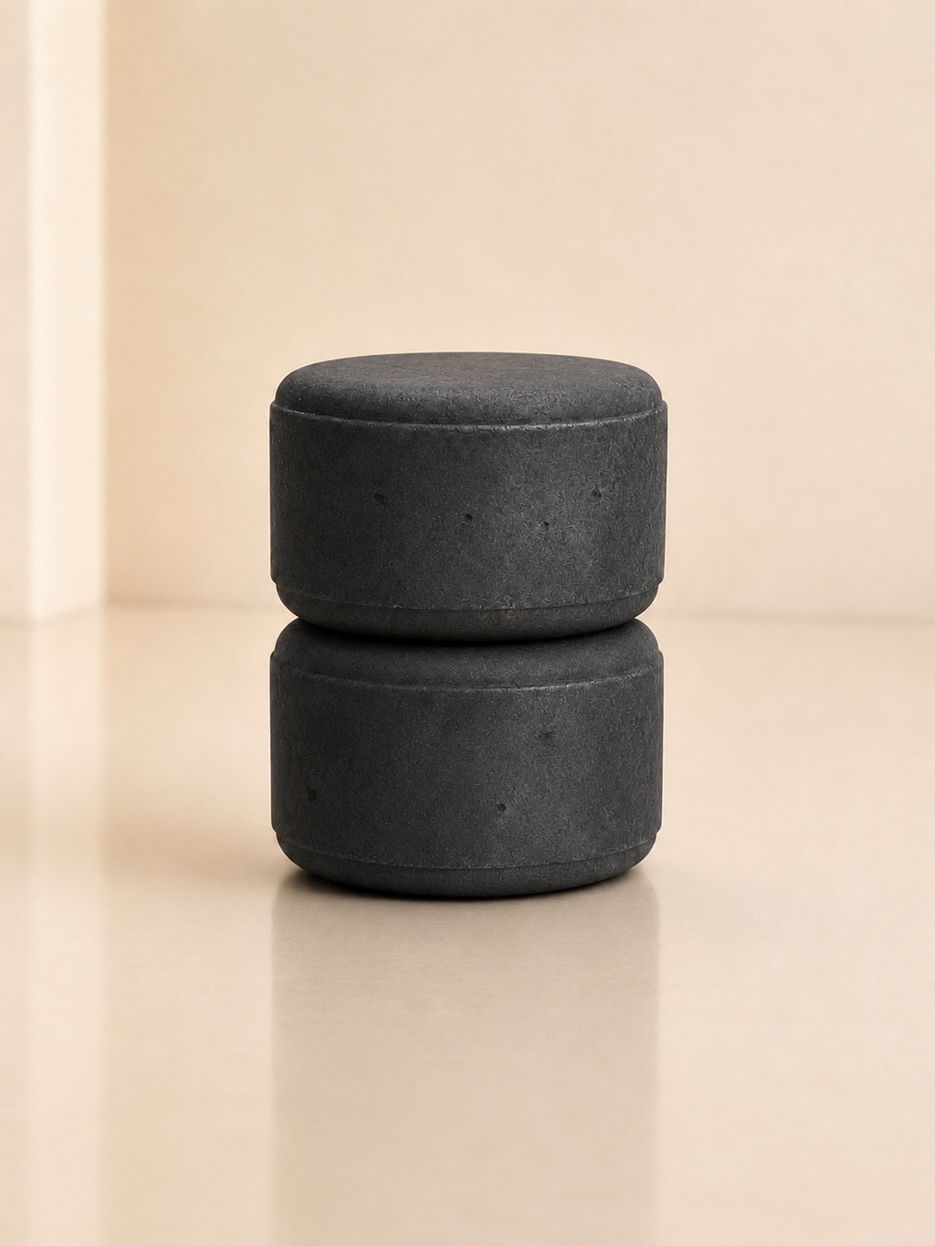 Charcoal & Tamanu Shampoo Bar