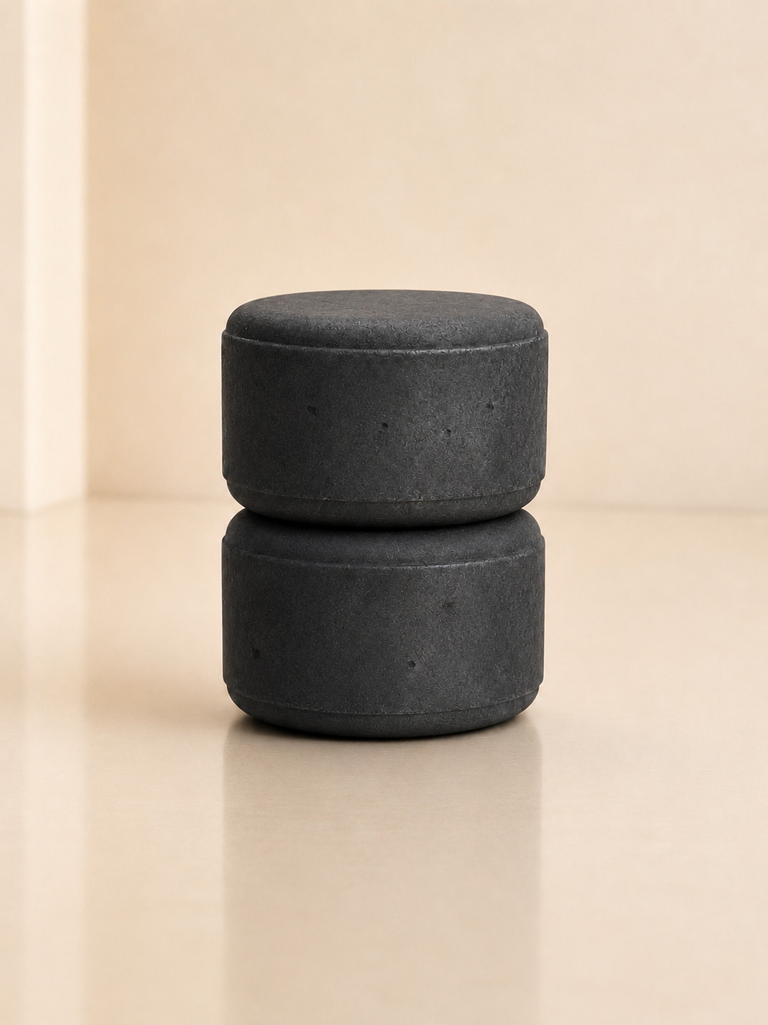 Charcoal & Tamanu Shampoo Bar