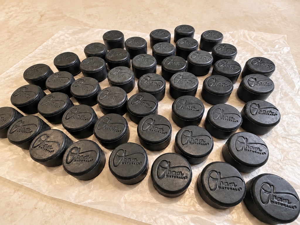 Charcoal & Tamanu Shampoo Bar